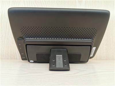 后排娛樂系統(tǒng)隱藏式取電款